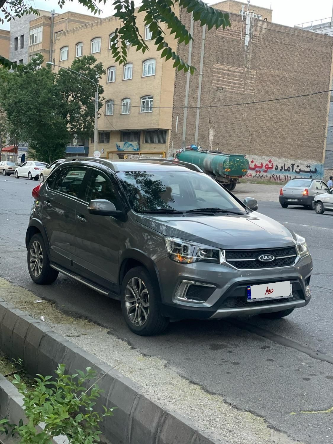 خودرو ام وی ام، X22 آگهی ann_18396904