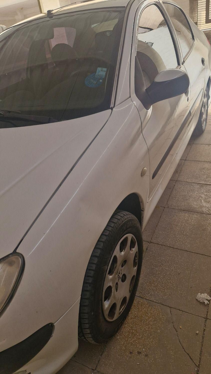 پژو ۲۰۶ صندوق دار v8 - 1390