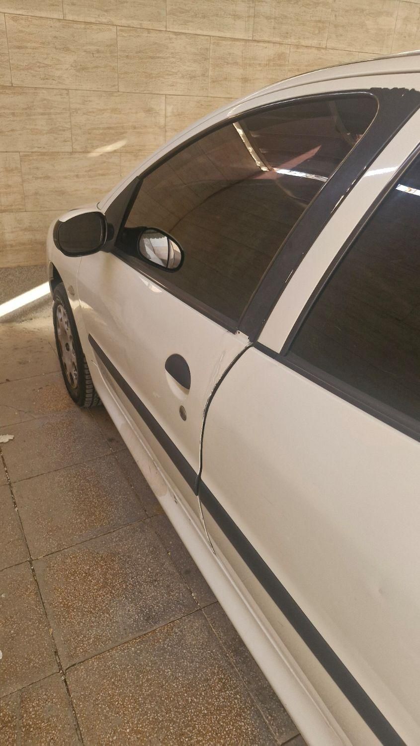 پژو ۲۰۶ صندوق دار v8 - 1390