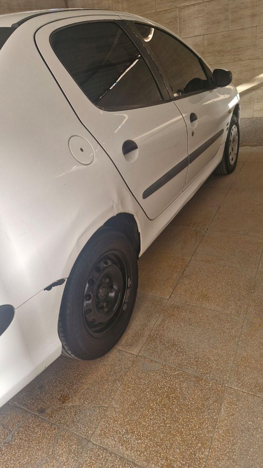 پژو ۲۰۶ صندوق دار v8 - 1390