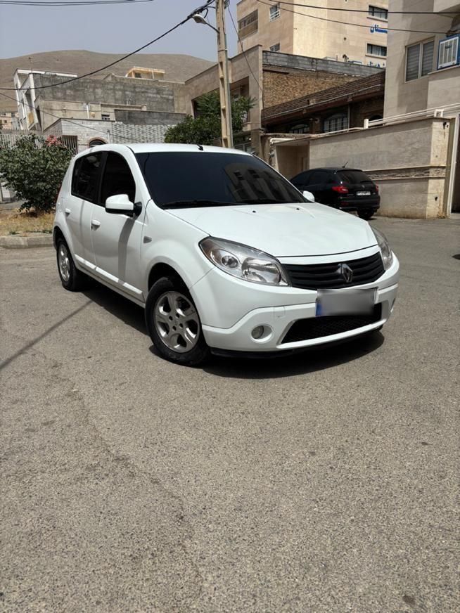 خودرو رنو، ساندرو آگهی ann_18397126