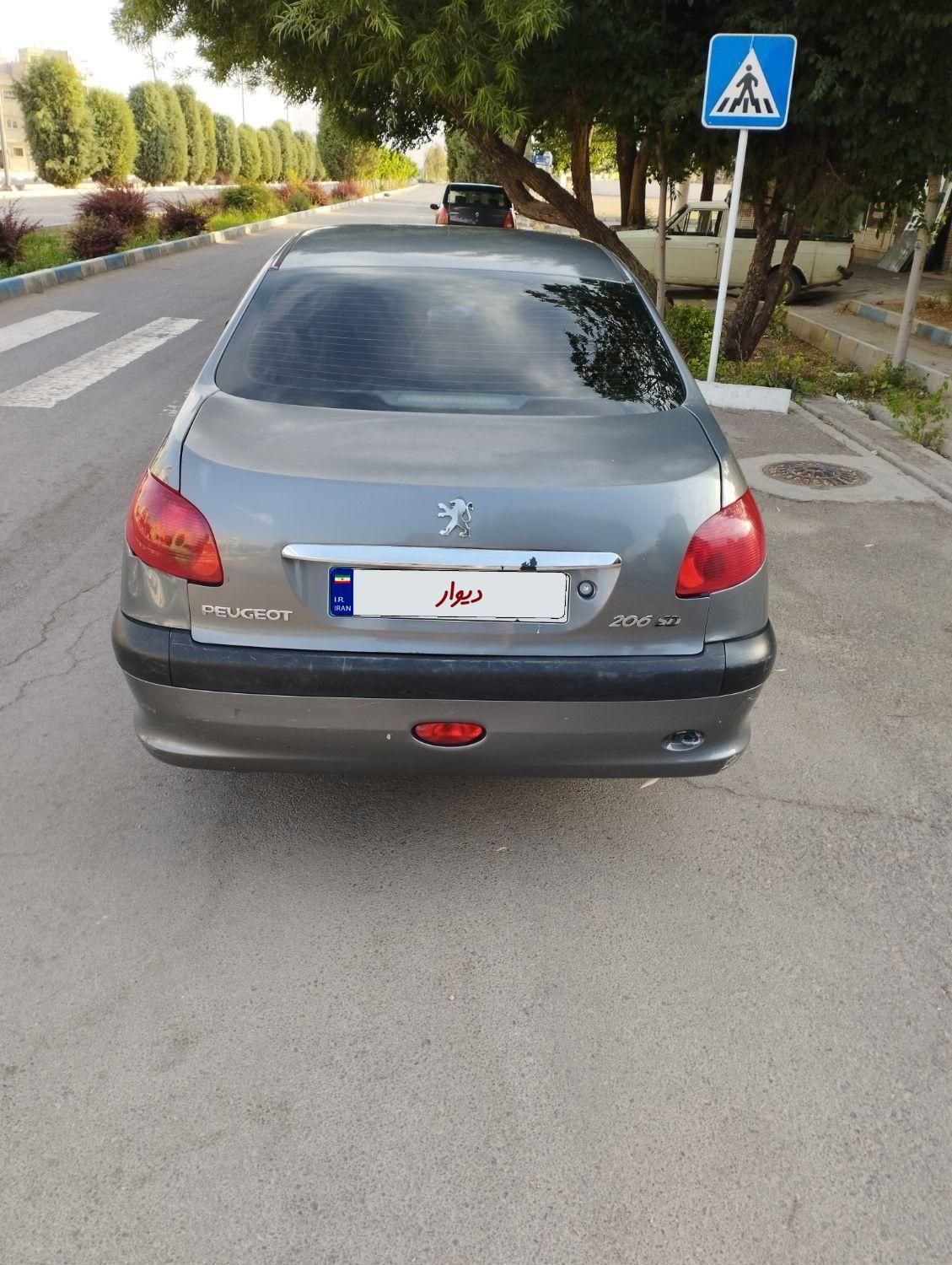 پژو ۲۰۶ صندوق دار v20 - 1388