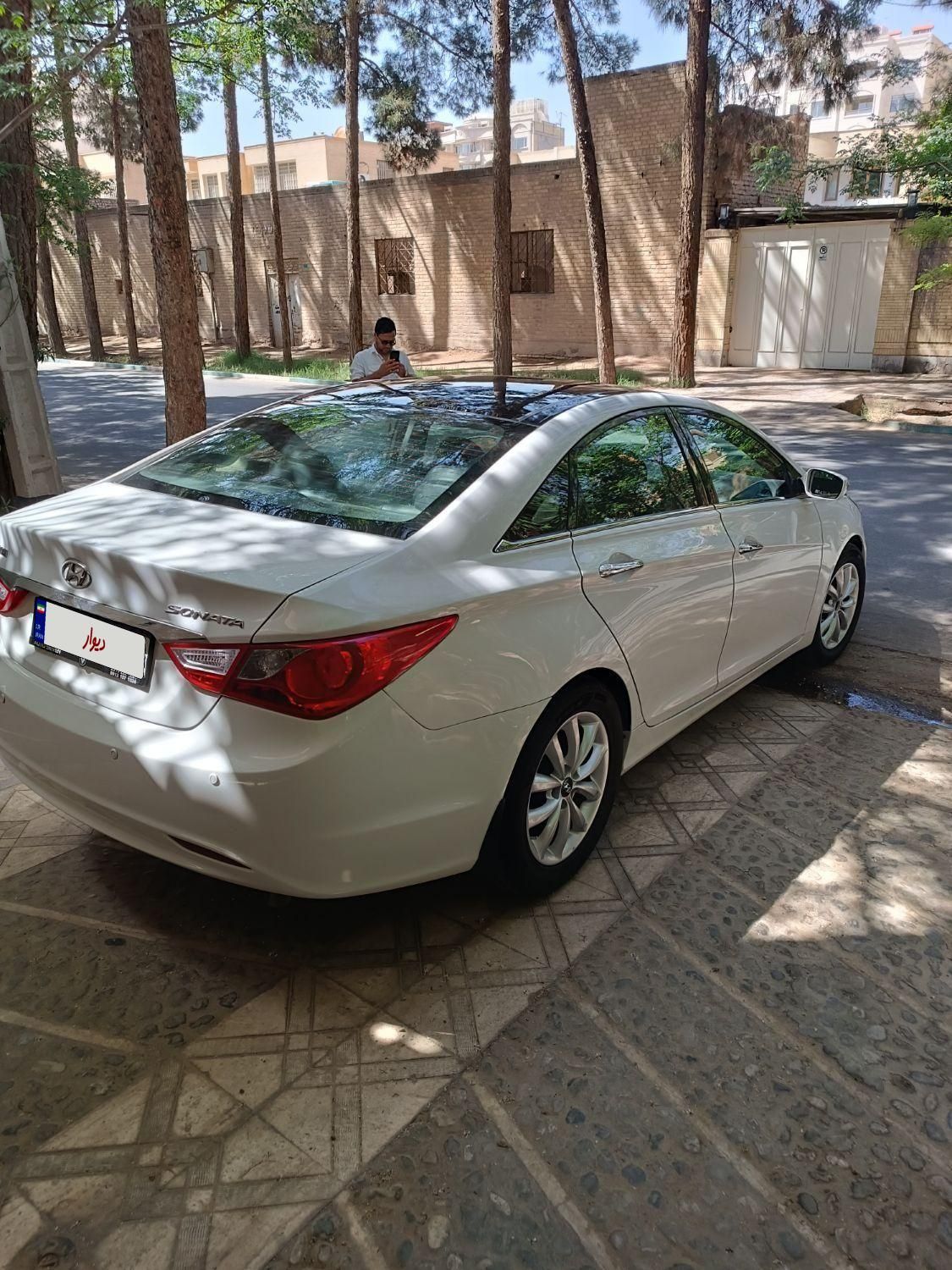 هیوندای سوناتا فول YF - 2011