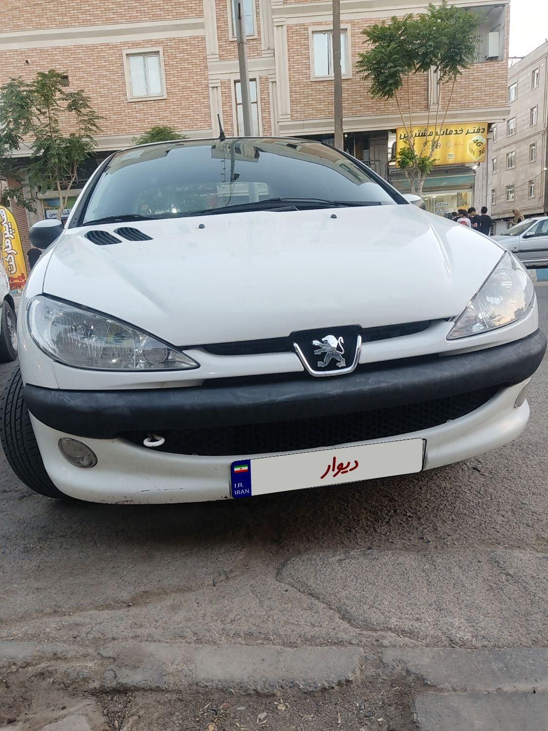 پژو ۲۰۶ صندوق دار v8 - 1394
