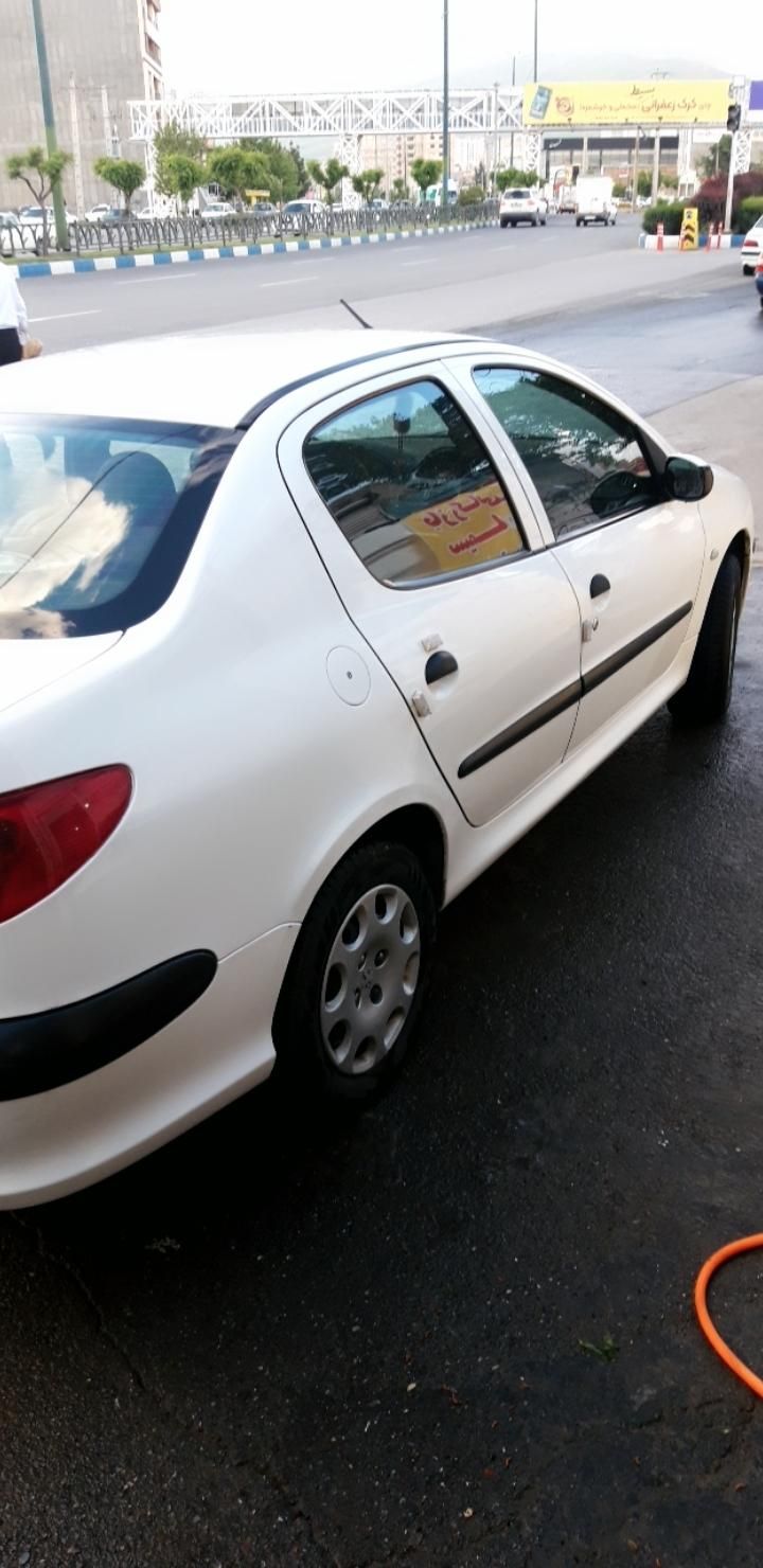 پژو ۲۰۶ صندوق دار v8 - 1394