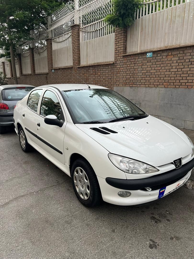 پژو ۲۰۶ صندوق دار v8 - 1394