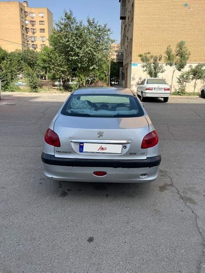 پژو ۲۰۶ صندوق دار v8 - 1386