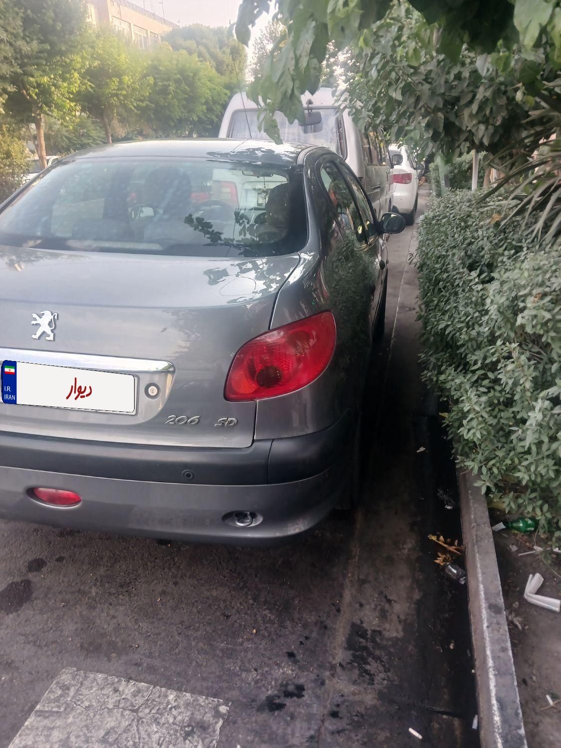 پژو ۲۰۶ صندوق دار v8 - 1396