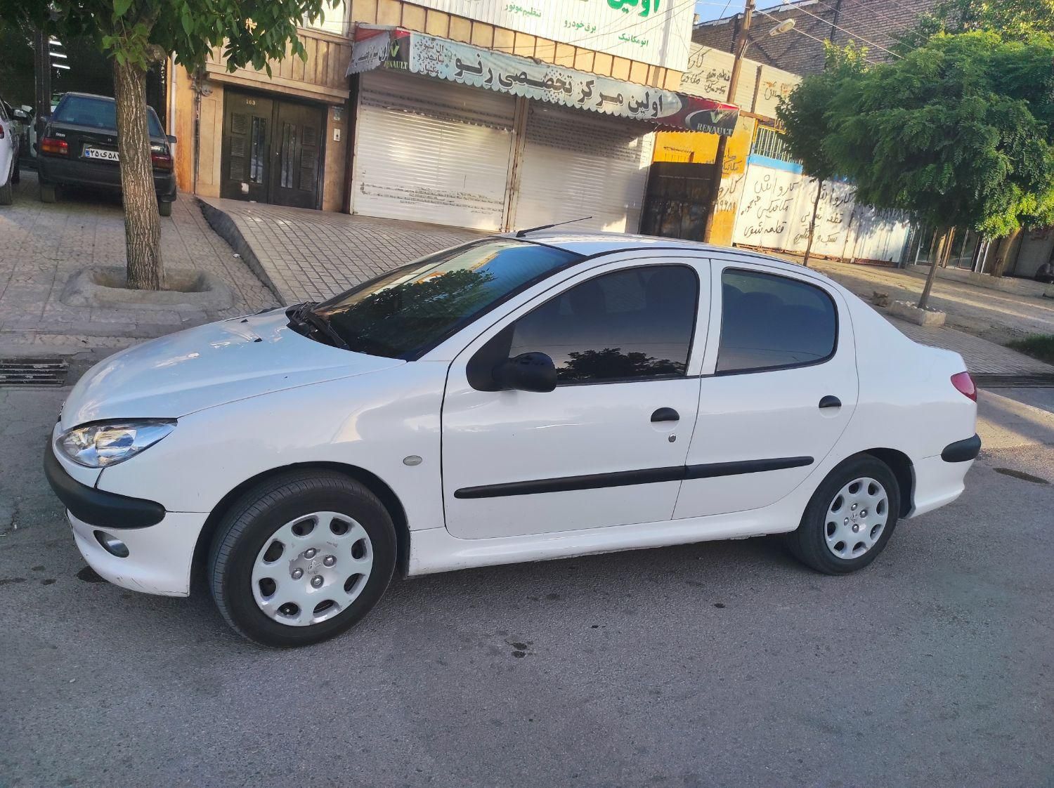 پژو ۲۰۶ صندوق دار v8 - 1394