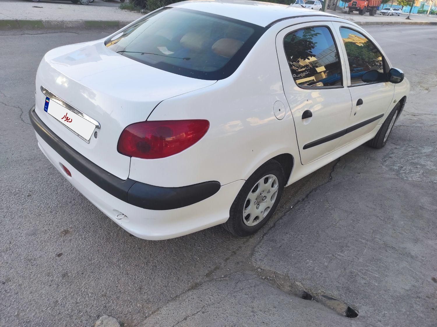 پژو ۲۰۶ صندوق دار v8 - 1394