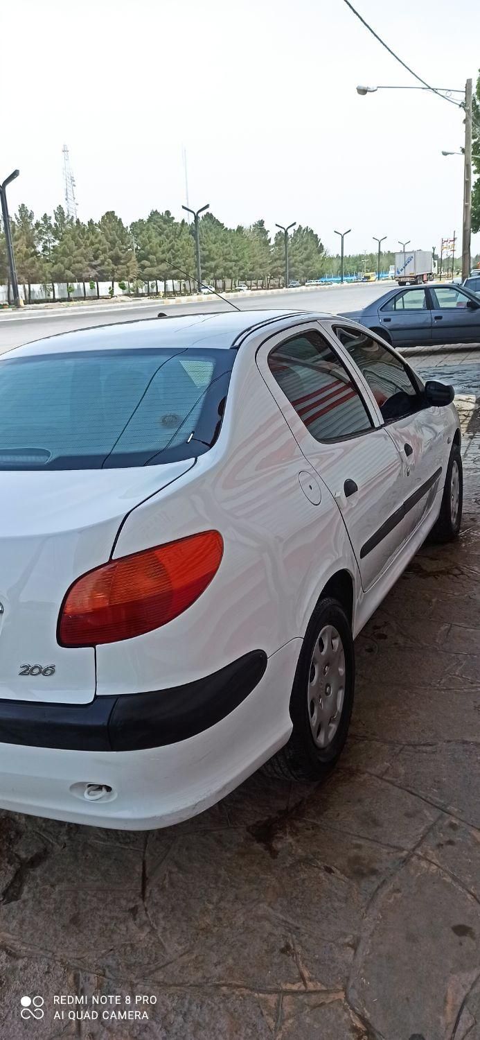 پژو ۲۰۶ صندوق دار v8 - 1389