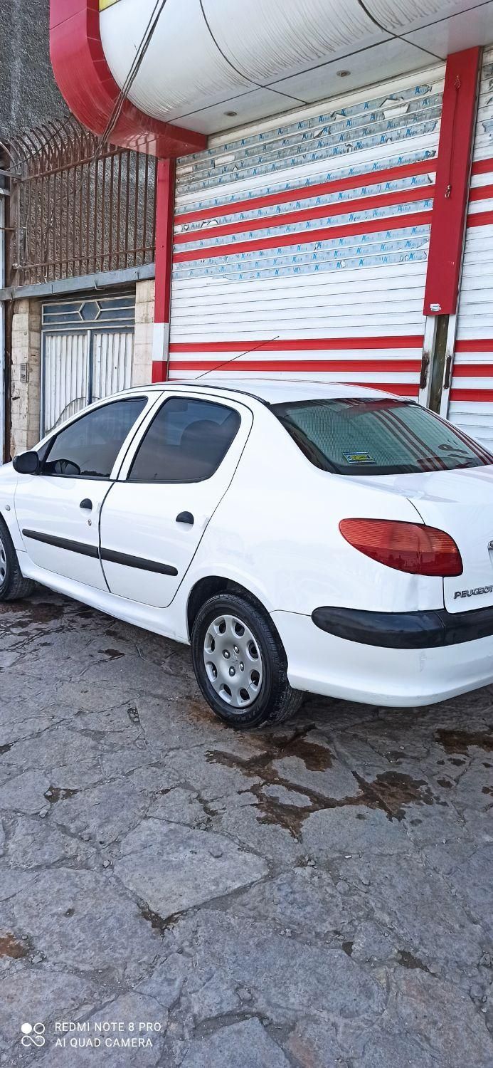 پژو ۲۰۶ صندوق دار v8 - 1389