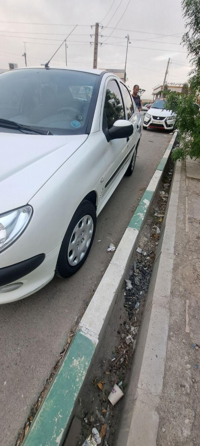 پژو ۲۰۶ صندوق دار v8 - 1397