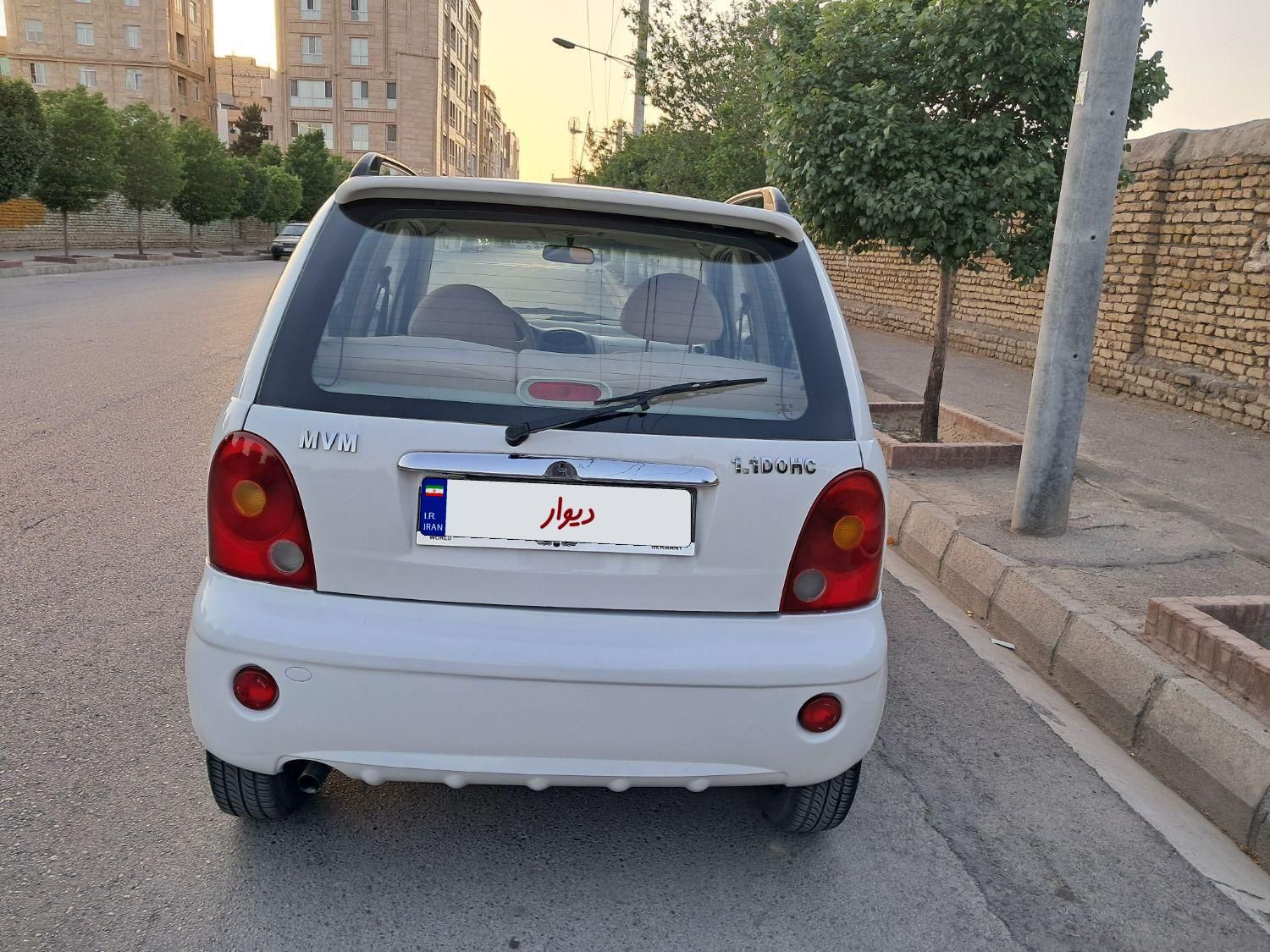 ام وی ام 110 چهار سیلندر دنده ای - 2011