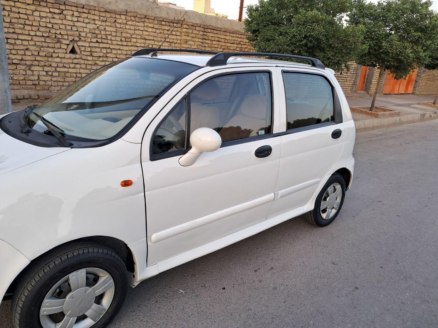 ام وی ام 110 چهار سیلندر دنده ای - 2011