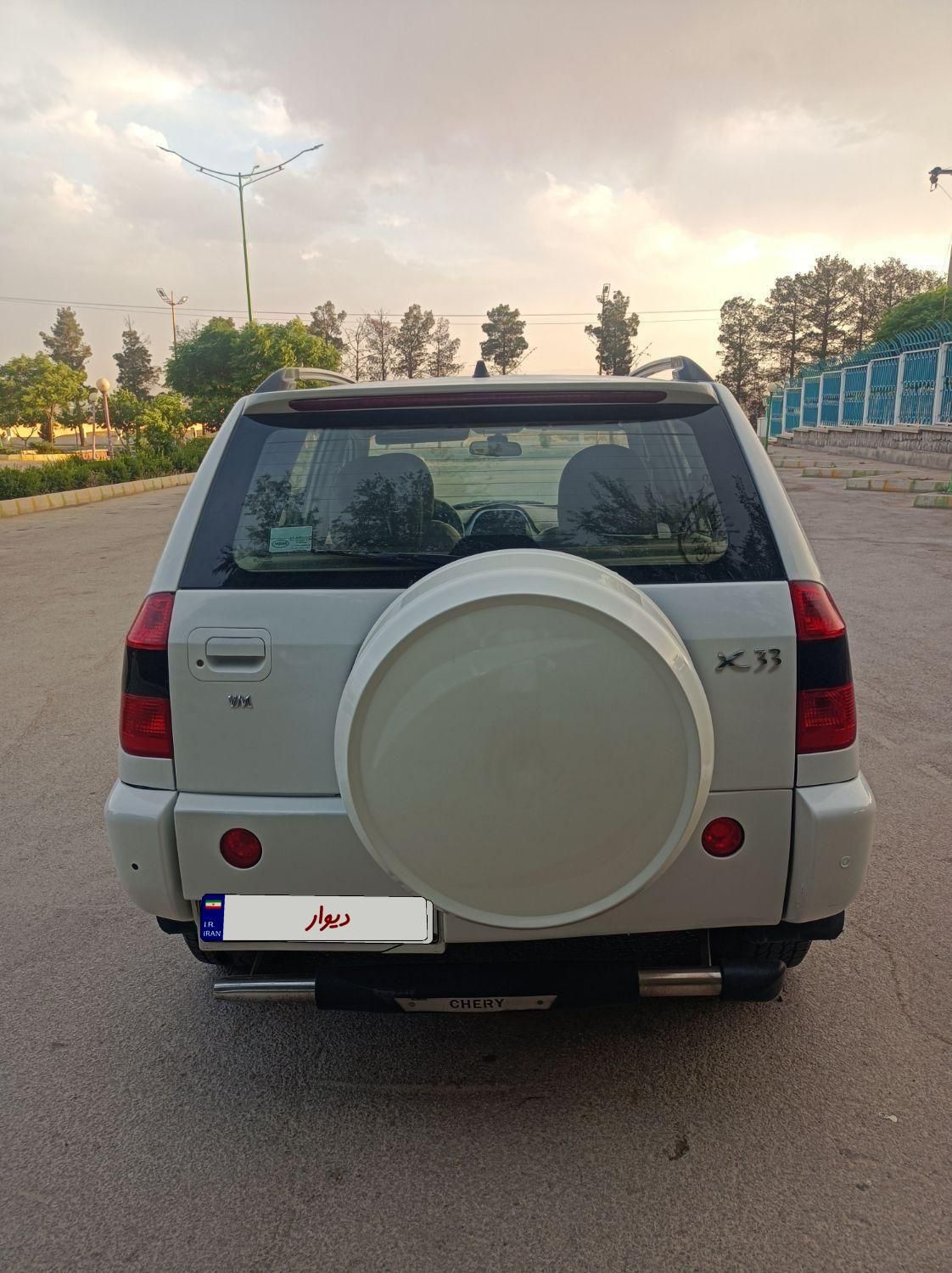 ام وی ام X33 دنده‌ای ساده - 2014