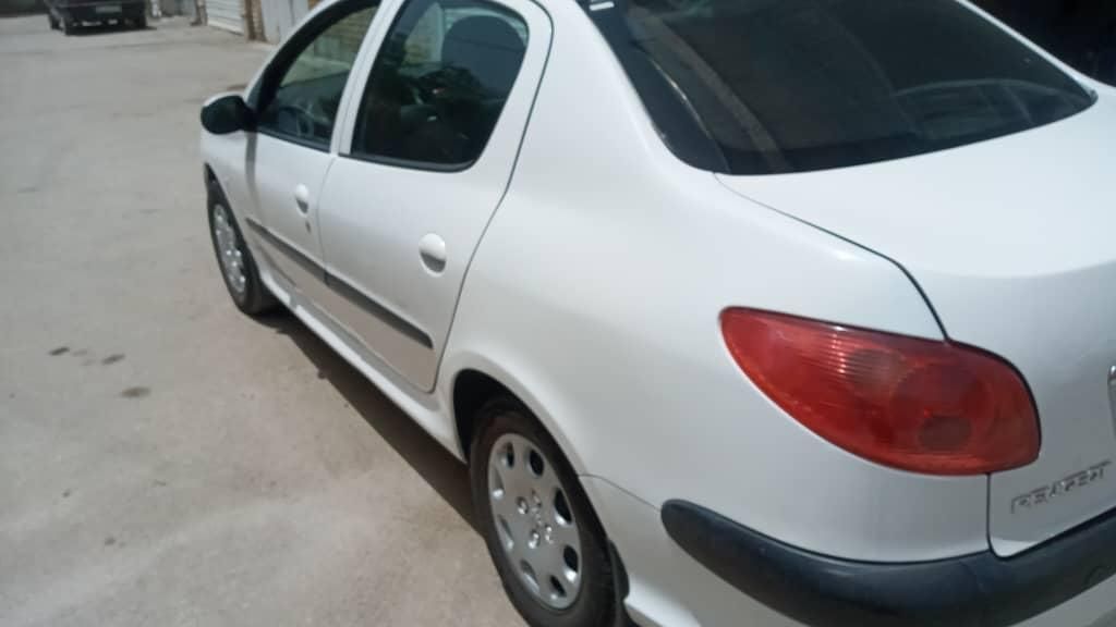 پژو ۲۰۶ صندوق دار v8 - 1395
