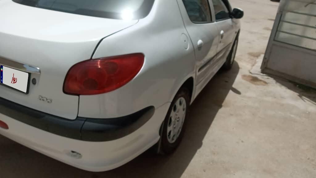 پژو ۲۰۶ صندوق دار v8 - 1395