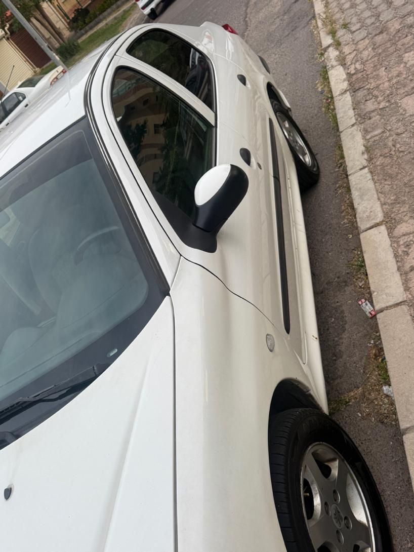 پژو ۲۰۶ صندوق دار v8 - 1390