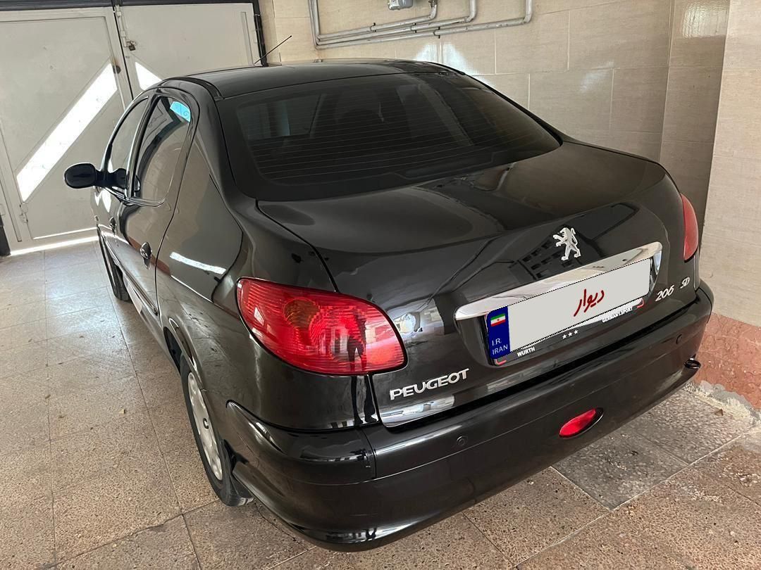 پژو ۲۰۶ صندوق دار v8 - 1394