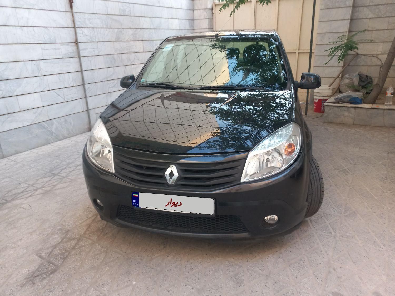 خودرو رنو، ساندرو آگهی ann_18399082