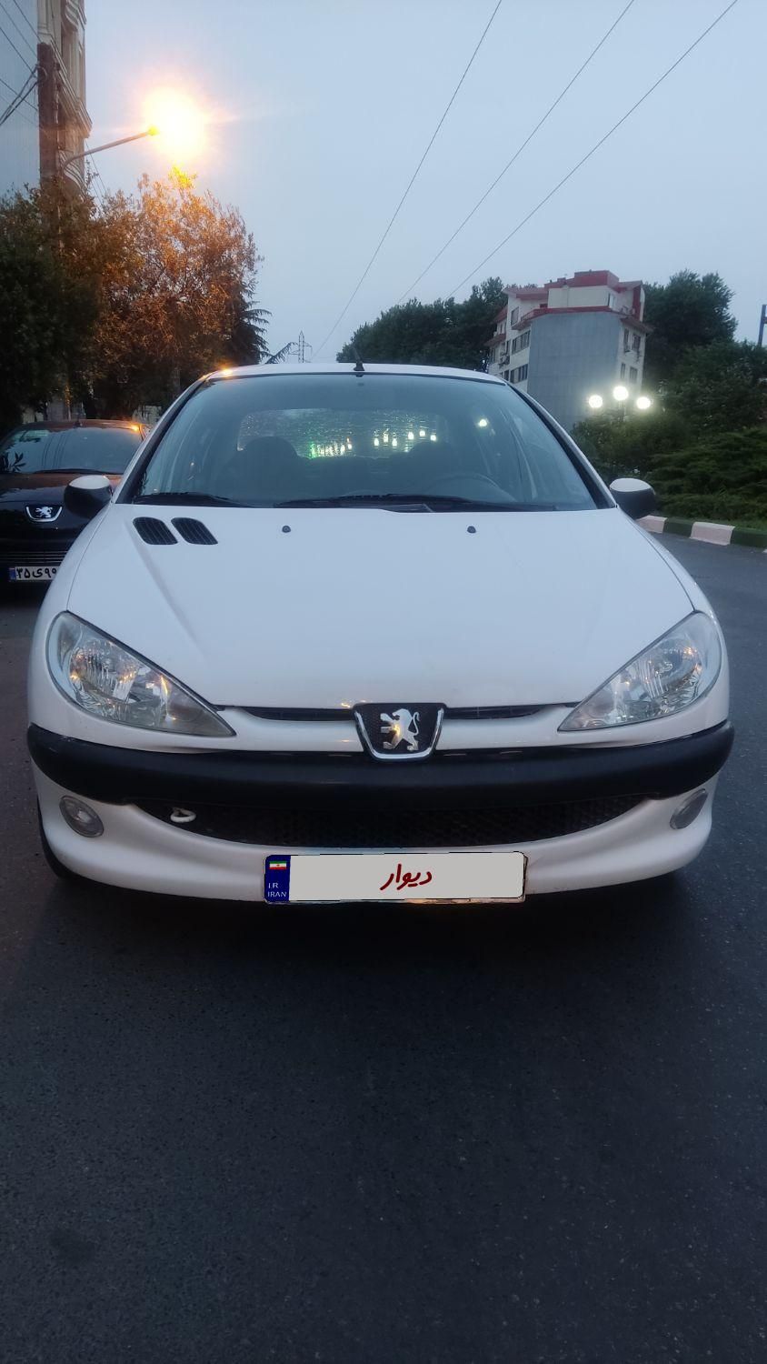 پژو ۲۰۶ صندوق دار v8 - 1390