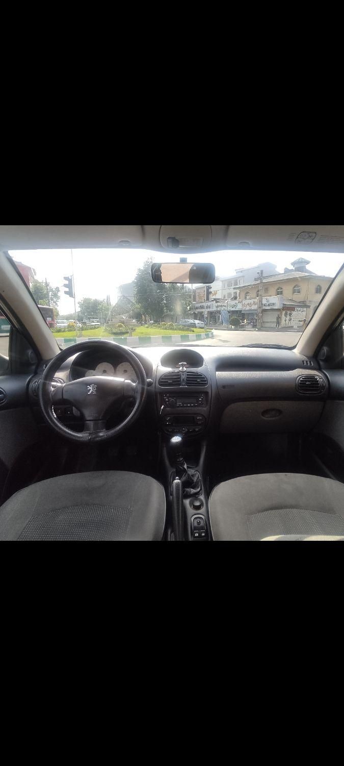 پژو ۲۰۶ صندوق دار v8 - 1390
