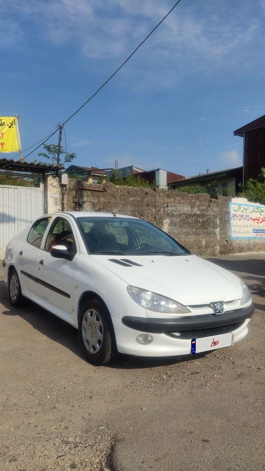 پژو ۲۰۶ صندوق دار v8 - 1390