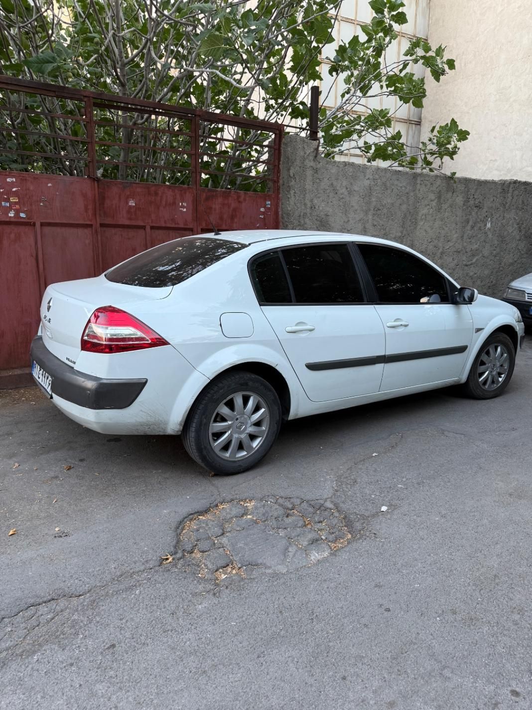 رنو مگان پارس خودرو 2000 - 2012