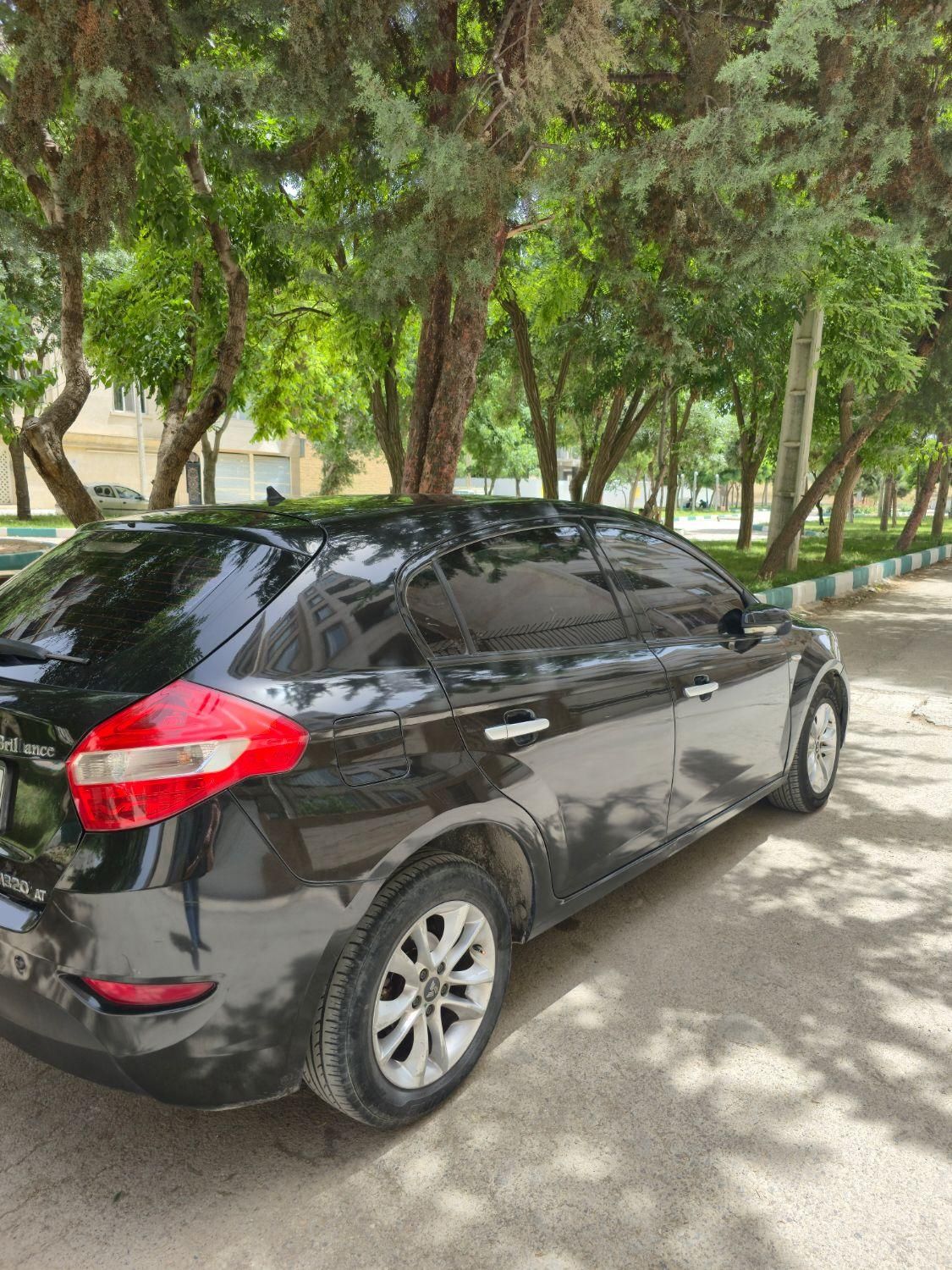 برلیانس H320 اتوماتیک 1500 - 2017