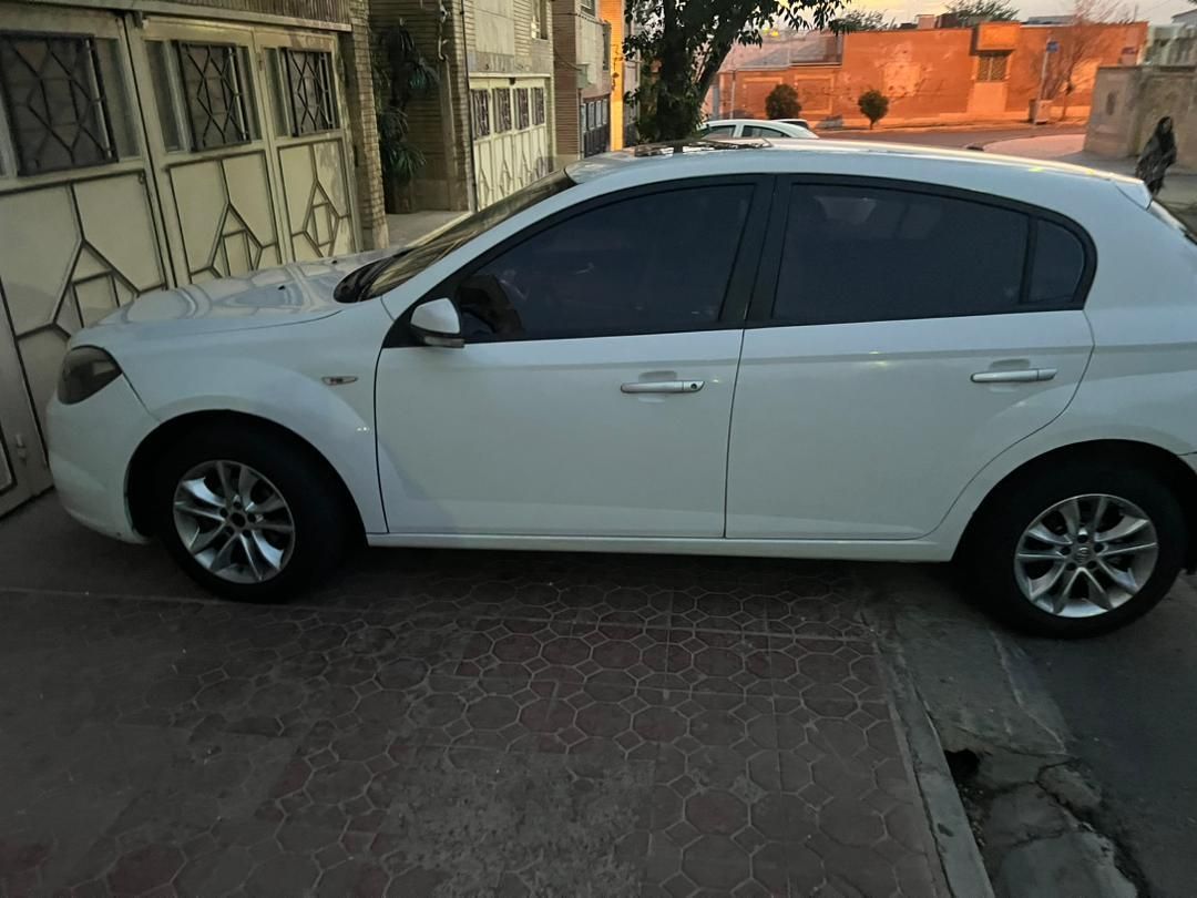 برلیانس H320 اتوماتیک 1500 - 2016