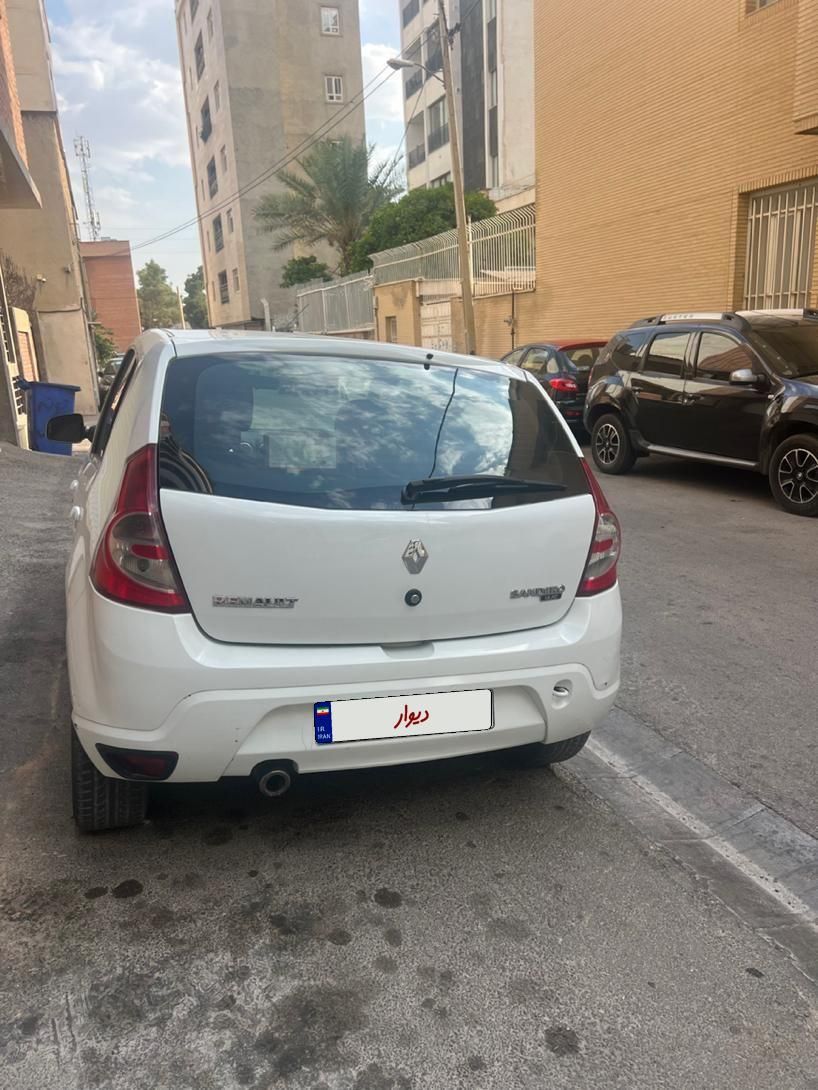 رنو ساندرو اتوماتیک - 1398
