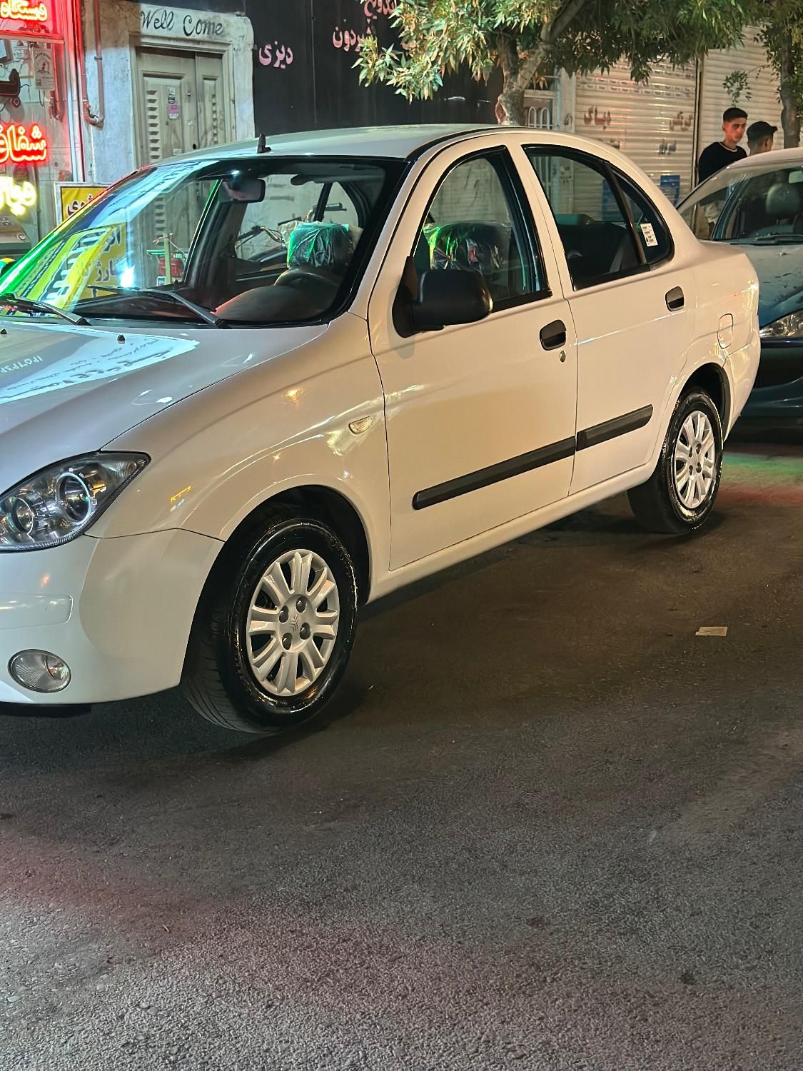 تیبا صندوق دار SX - 1395