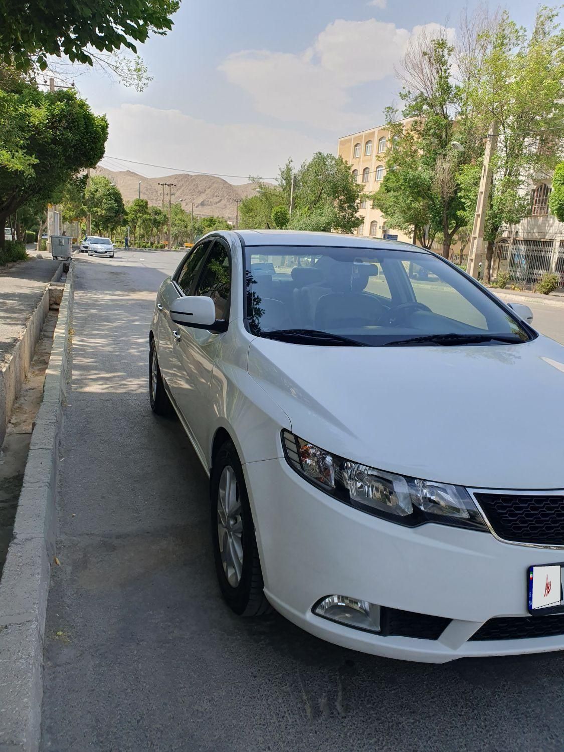 خودرو کیا، سراتو مونتاژ آگهی ann_18399716