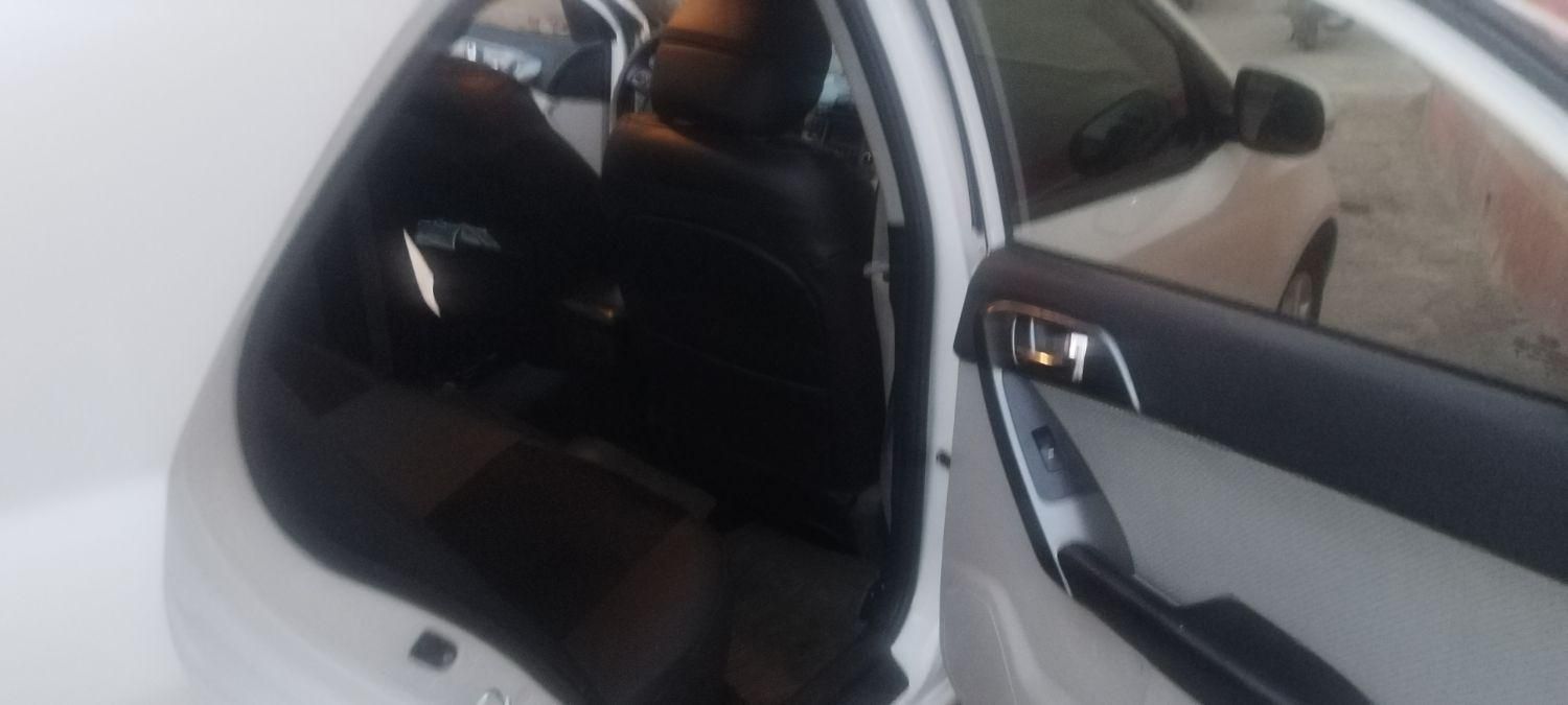 کیا سراتو 2.0 لیتر اتوماتیک GT لاین - 2016
