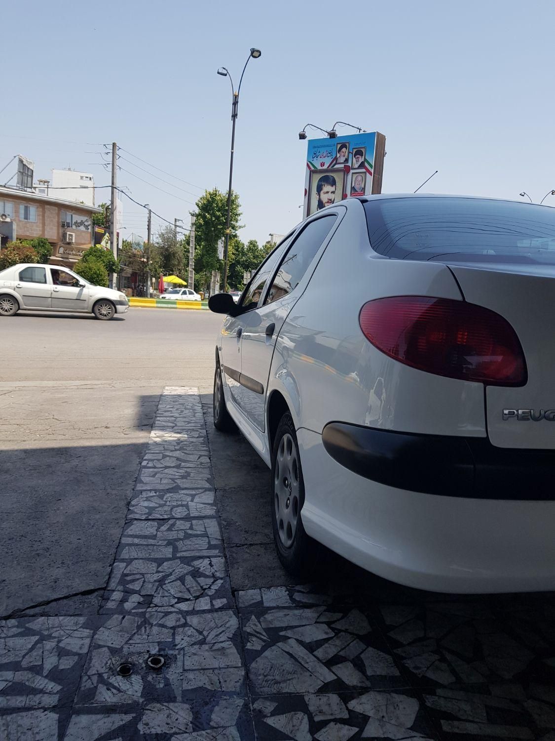 پژو ۲۰۶ صندوق دار v8 - 1398