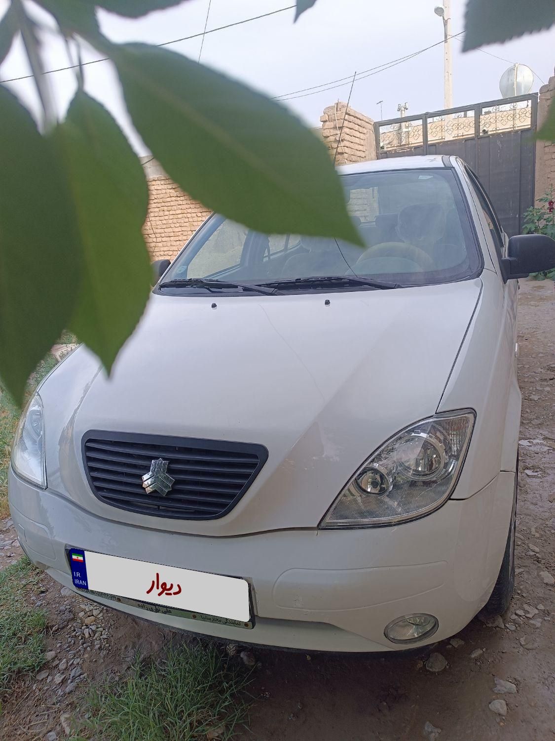 تیبا صندوق دار SX - 1401