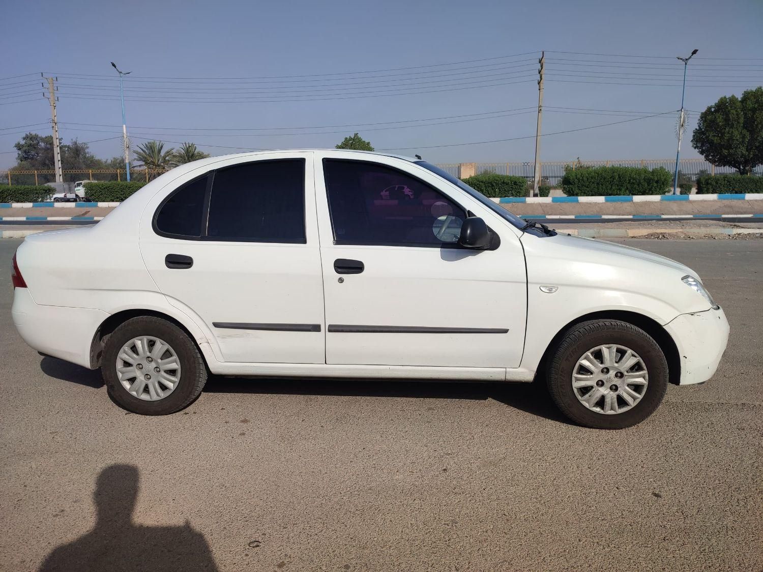 تیبا صندوق دار SX - 1400