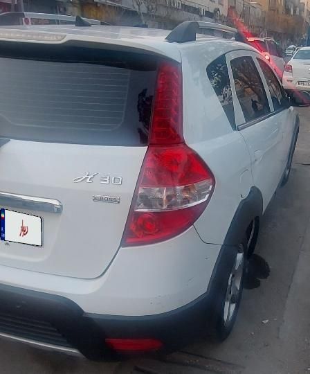 خودرو دانگ فنگ، H30 کراس آگهی ann_18400386