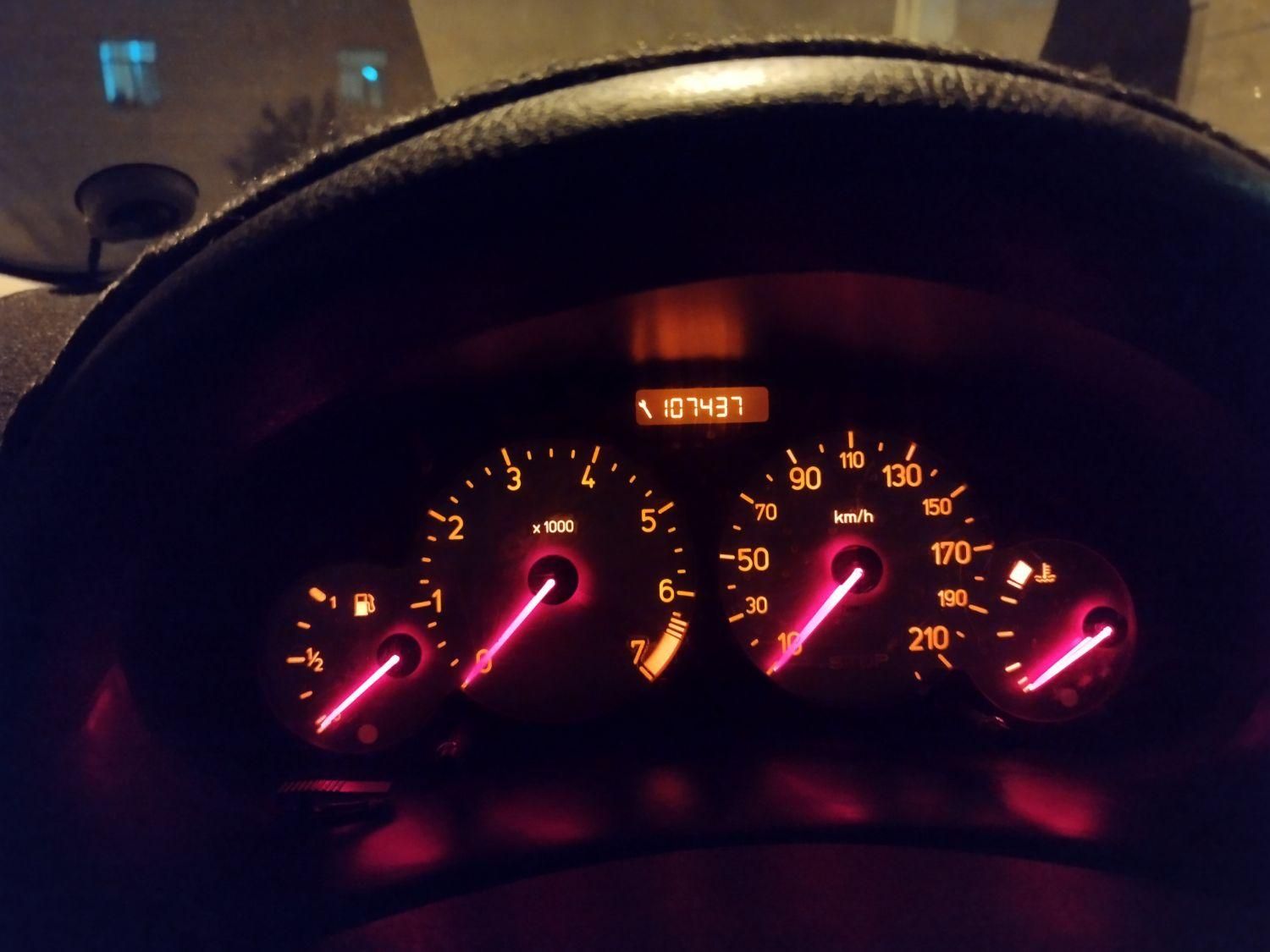 پژو ۲۰۶ صندوق دار v8 - 1395