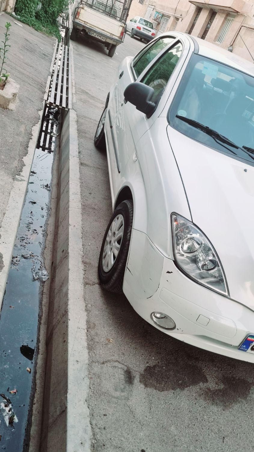 تیبا صندوق دار SX - 1400