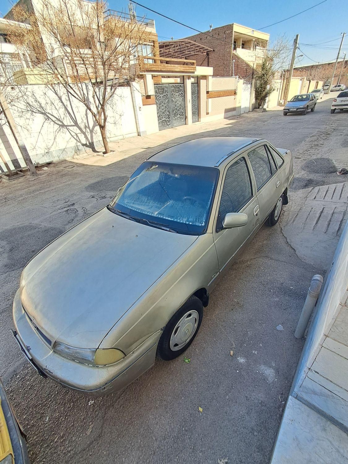 دوو سیلو سدان - 2001