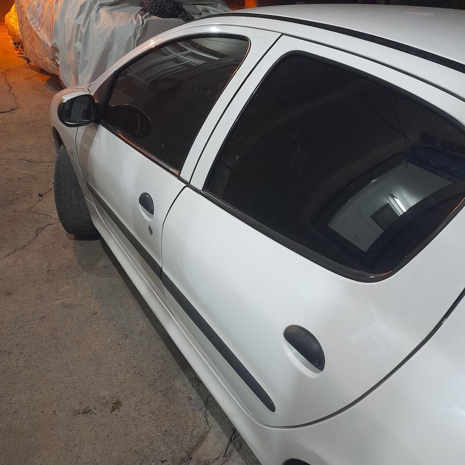 پژو ۲۰۶ صندوق دار v8 - 1388