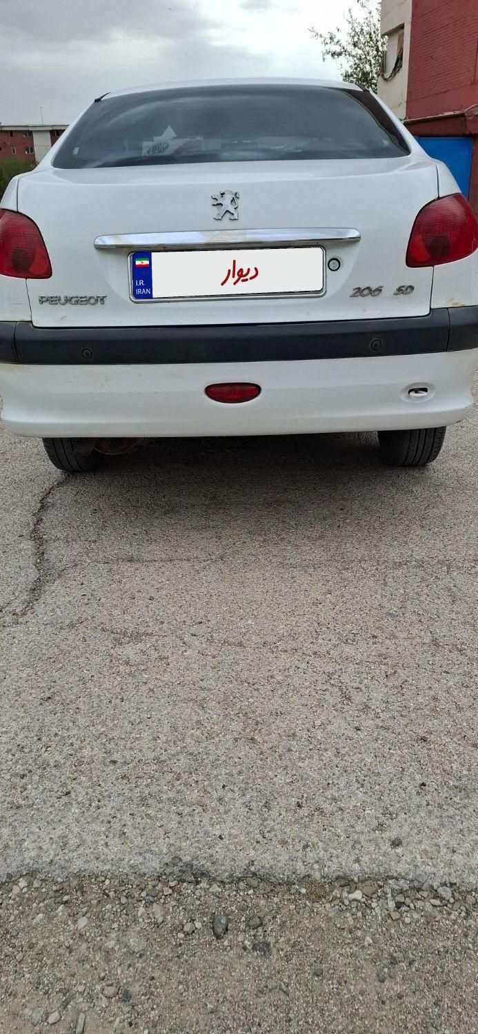 پژو ۲۰۶ صندوق دار v8 - 1395
