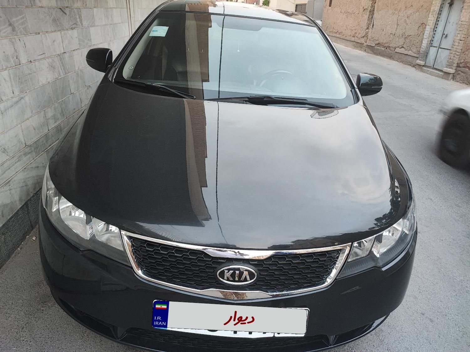 خودرو کیا، سراتو مونتاژ آگهی ann_18401749