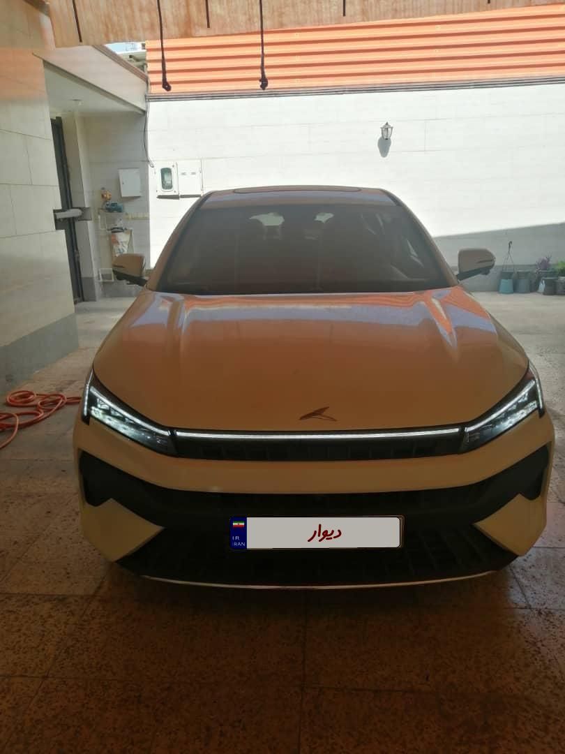 کی ام سی J7 اتوماتیک - 2025