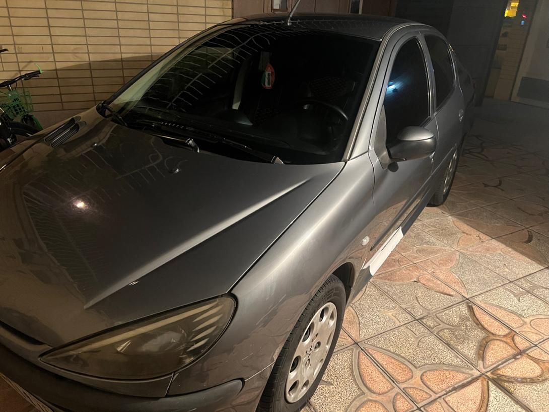 پژو ۲۰۶ صندوق دار v8 - 1390