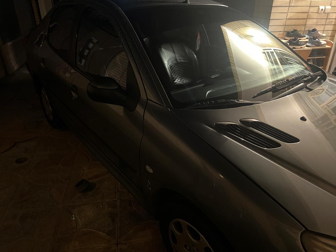 پژو ۲۰۶ صندوق دار v8 - 1390