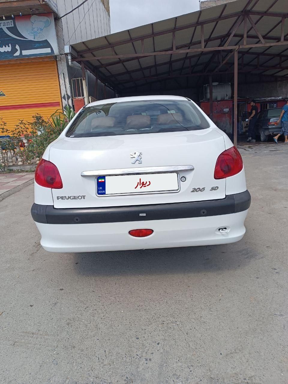 پژو ۲۰۶ صندوق دار v8 - 1396