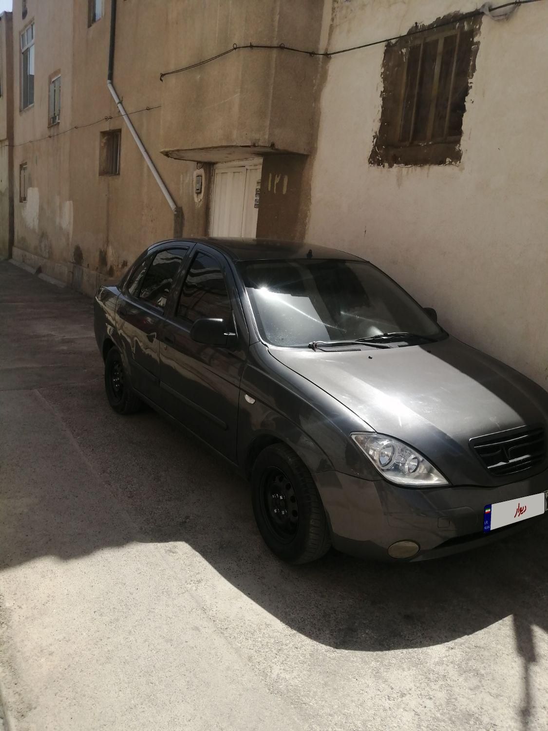 تیبا صندوق دار SX - 1395